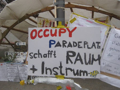 occupy paradeplatz zrich. lindenhof camp der occupy bewegung in zrich. occupy paradeplatz zrich