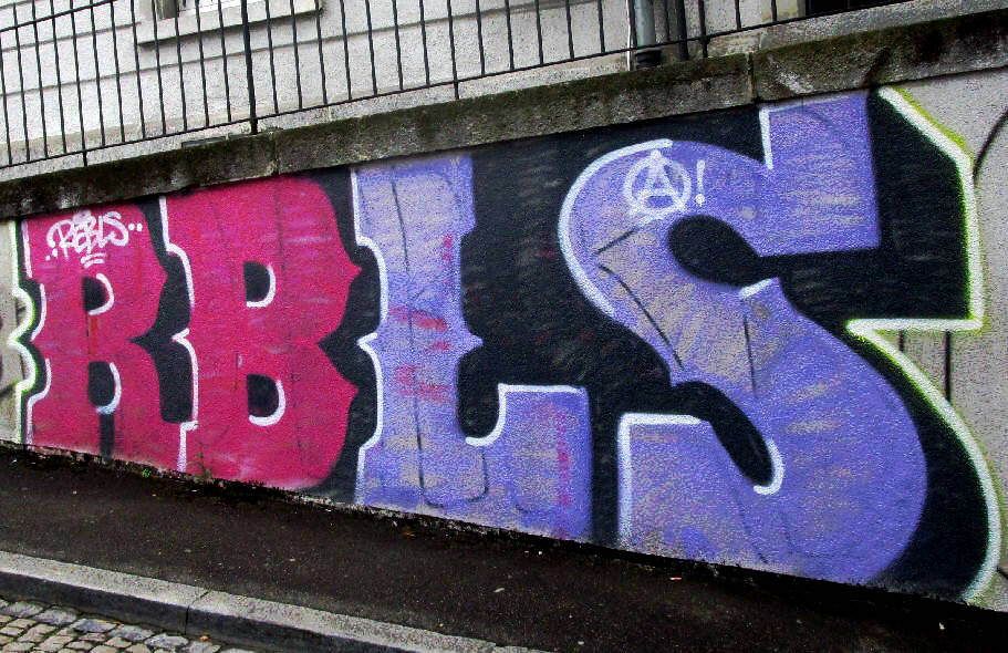 rebels graffiti zuerich
