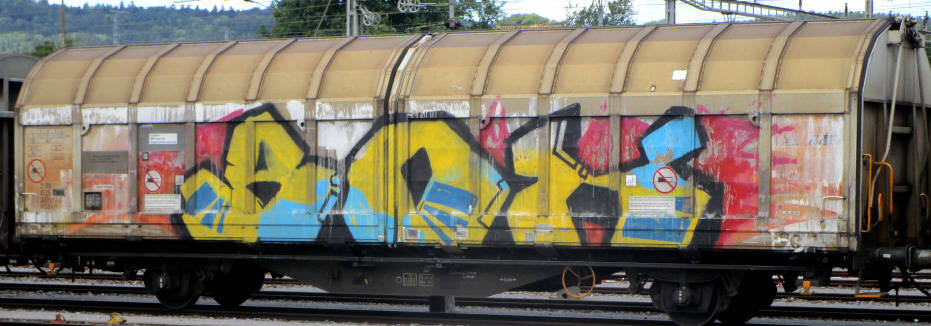 BOX graffiti SBB güterwagen