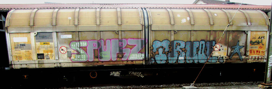 SPURZ TRUEOE graffiti SBB-gterwagen freight train graffiti zuerich switzerland