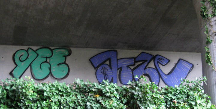 YEE graffiti zrich ATZE graffiti zrich