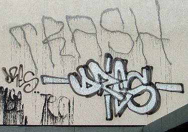 DRES graffiti zrich. zurich switzerland. schmiede wiedikon. kreis 3. mit trash update