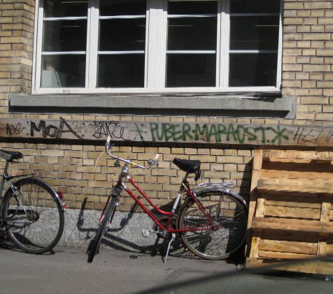 MOA PUBER MARAOST graffiti tags zrich ernastrasse