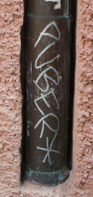 PUBER graffiti tag zrich